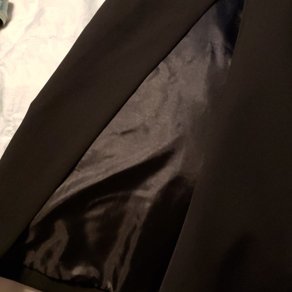 Caped Blazer - Picture 2 of 4